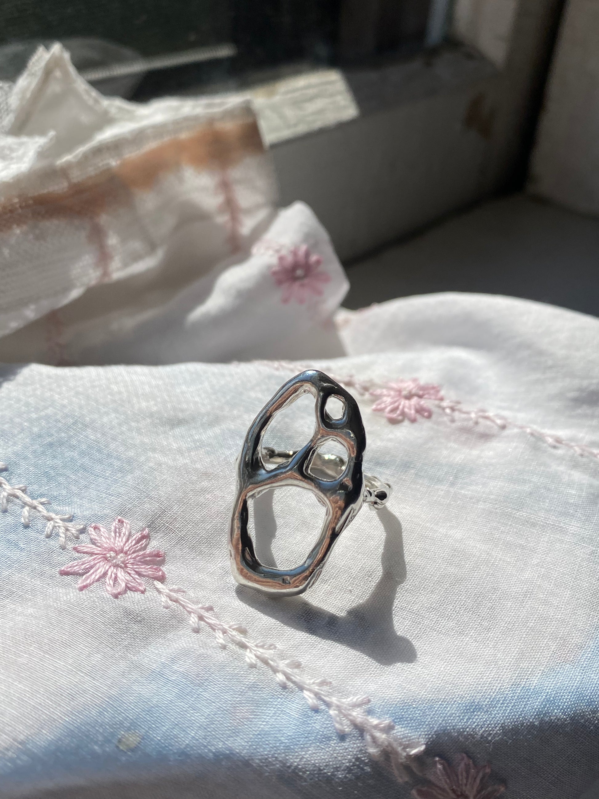 Large Honeycomb Ring