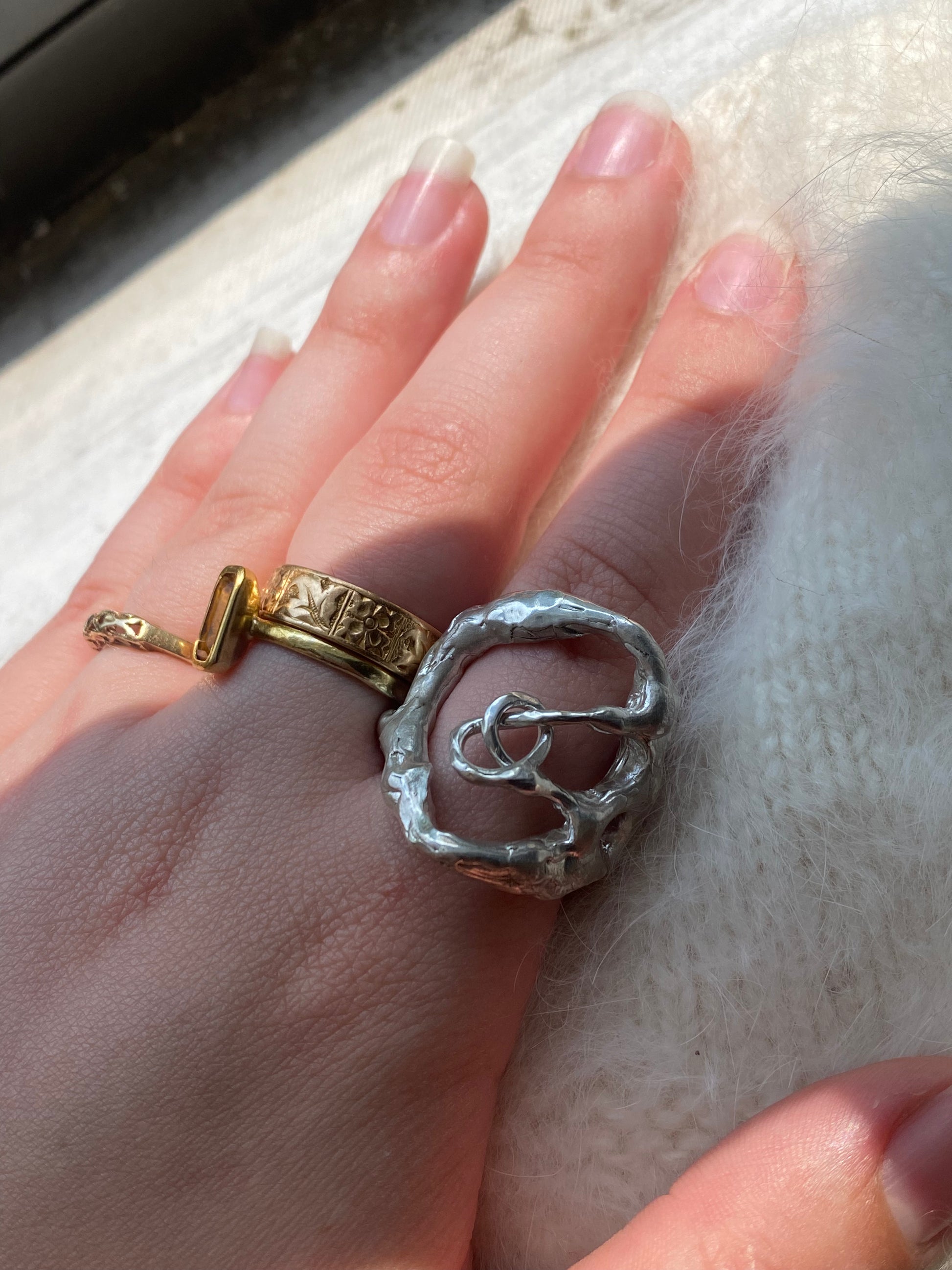 Big Knot RIng