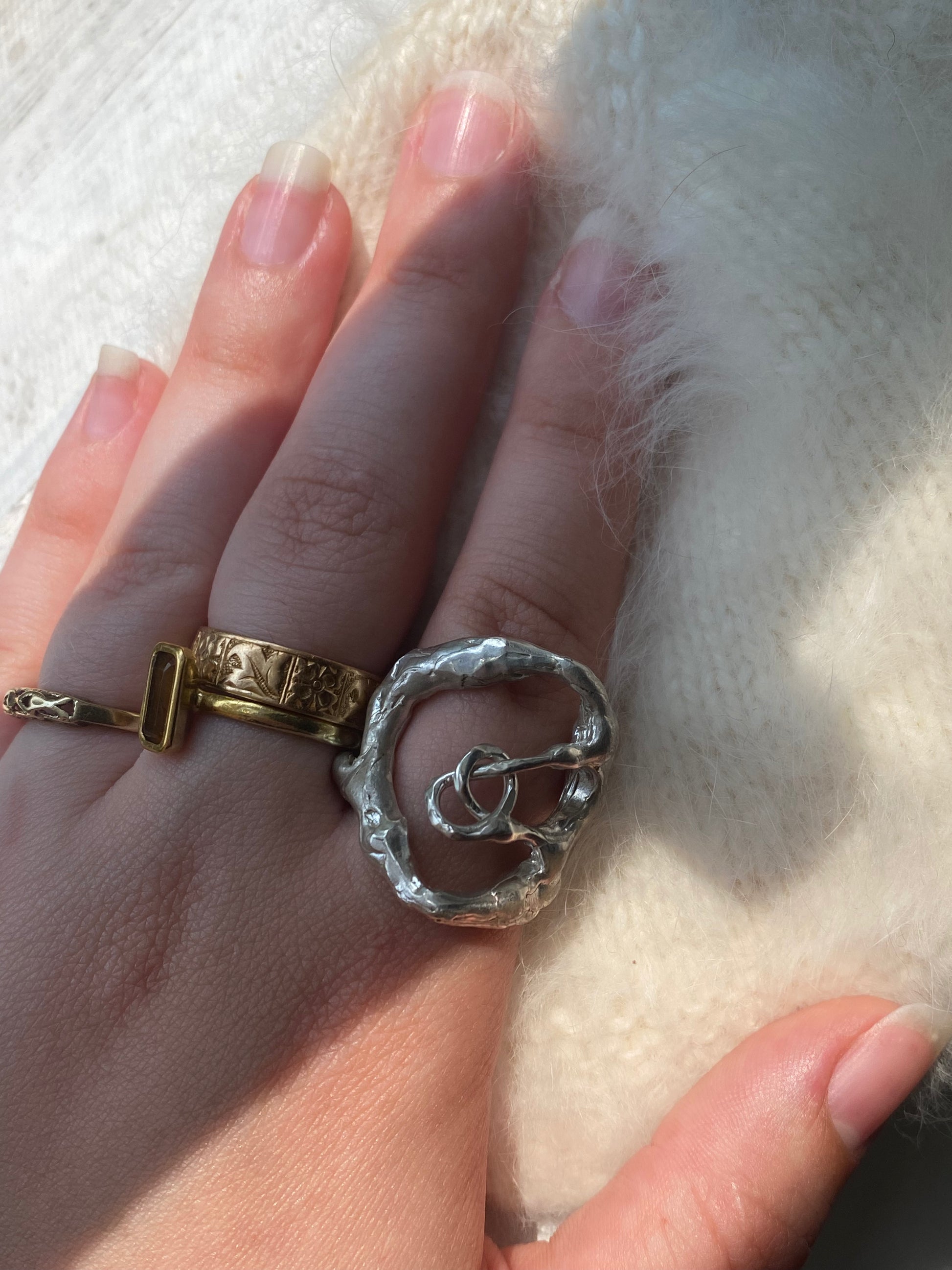 Big Knot RIng