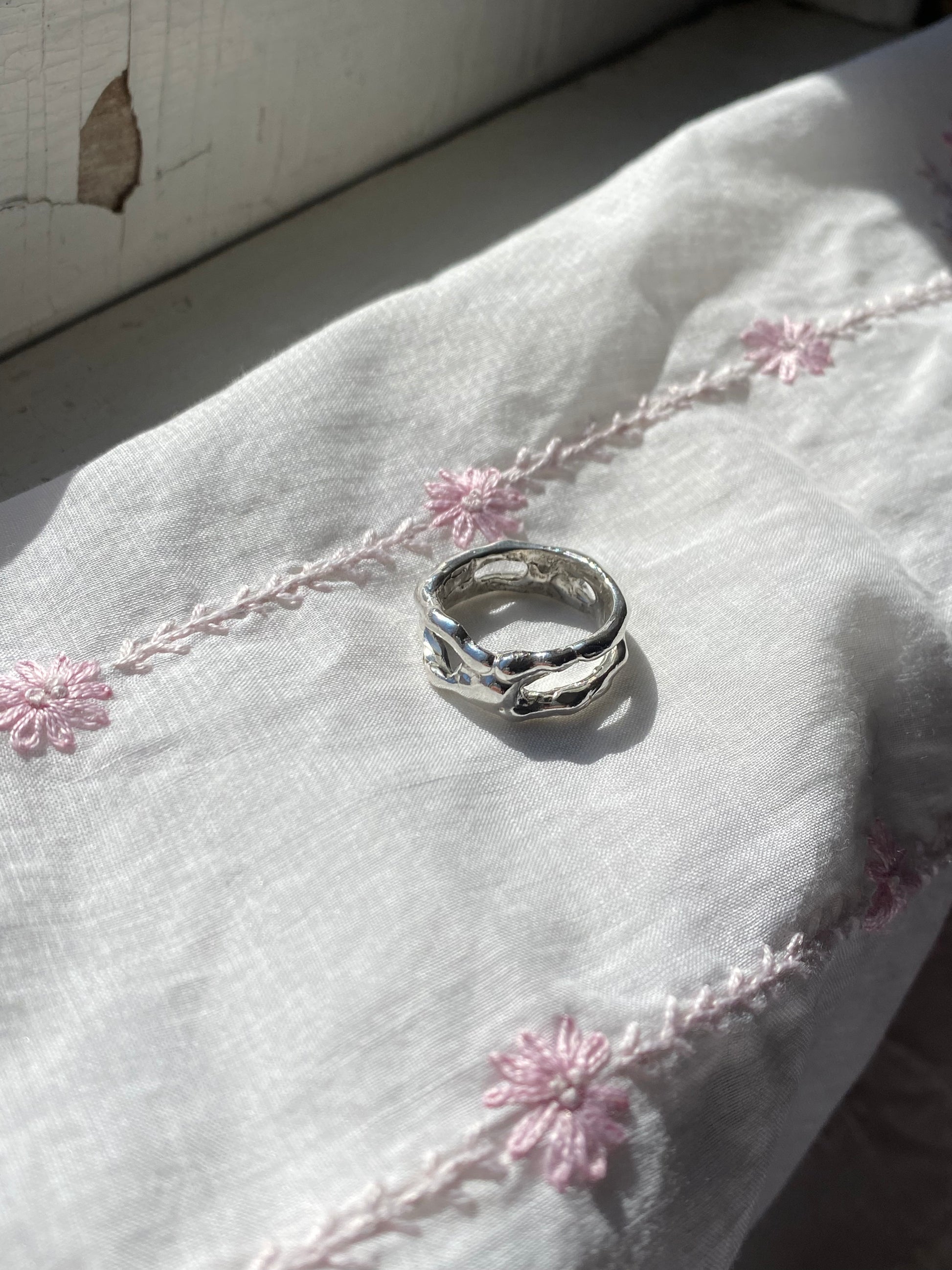 Peekaboo Ring